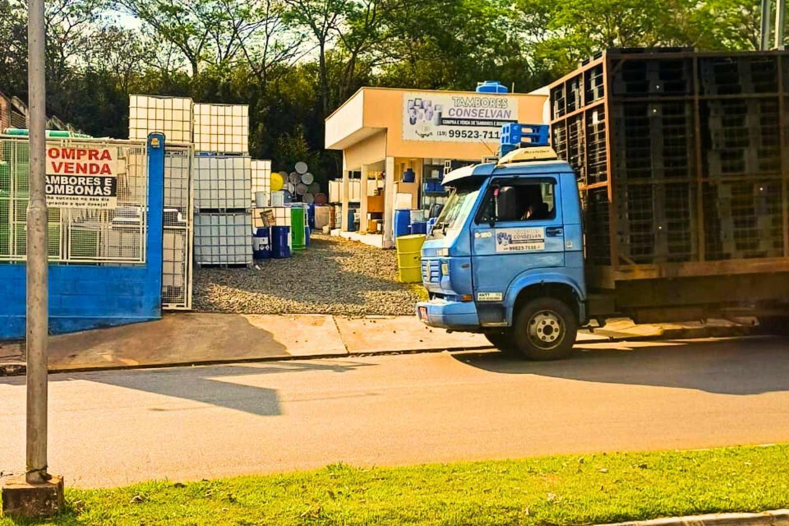 Frente da empresa Tambores Conselvan em Capivari SP